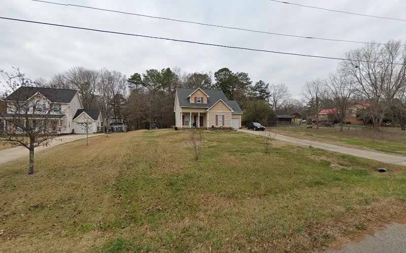 A and T Home Repairs and Lawn Maintenance