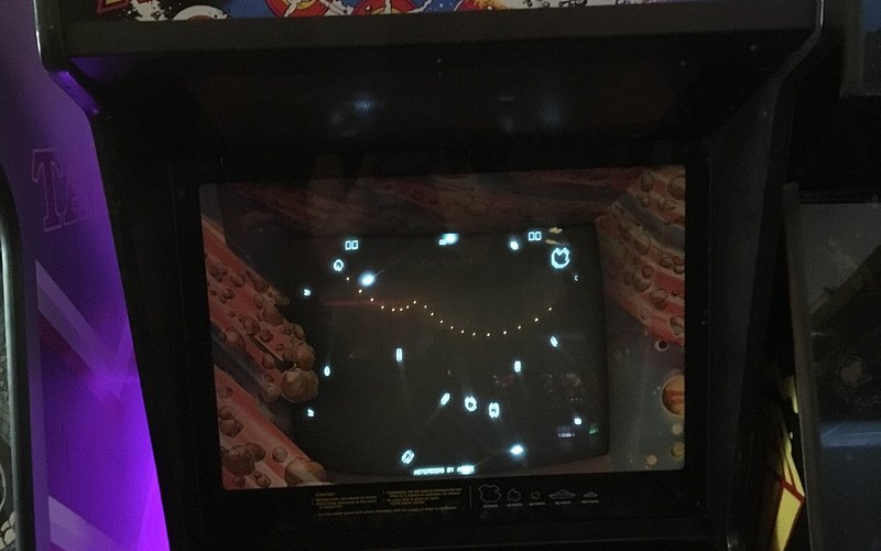 Neon Retro Arcade