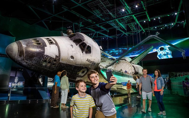 Space Shuttle Atlantis