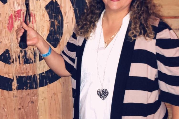 Stumpy's Hatchet House - Axe Throwing