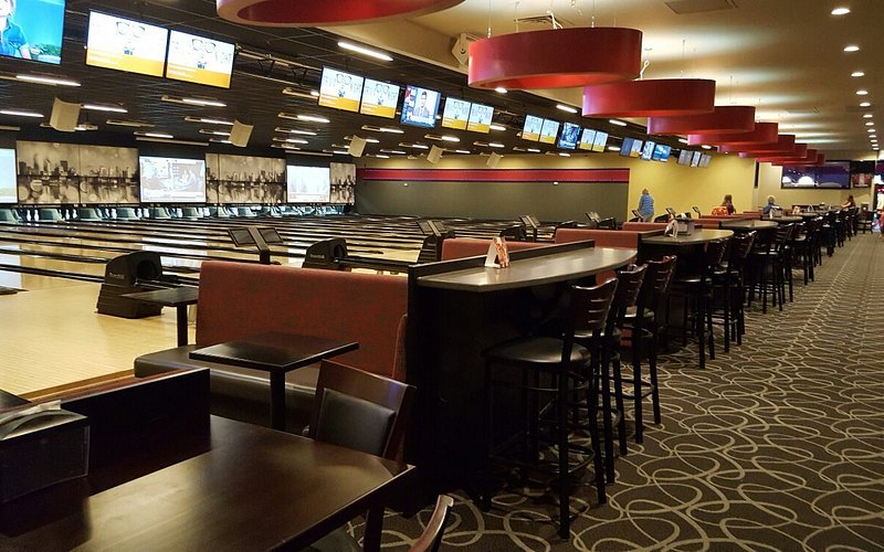 Circle Bowl & Entertainment