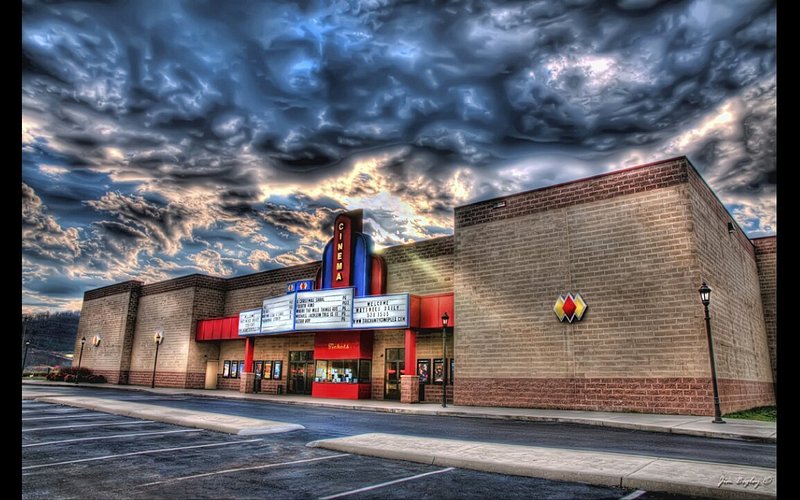 Tri-County Cineplex