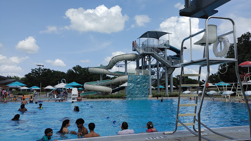 The Cove Aquatic Center at Crawford