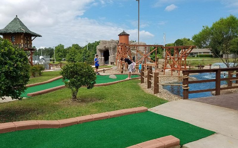 Salty Harbor Mini Golf & Fun Park