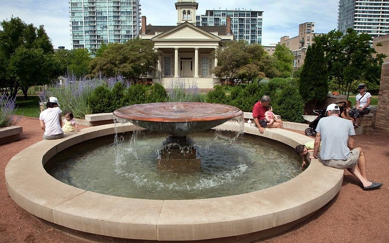 Chicago Women's Park & Gardens