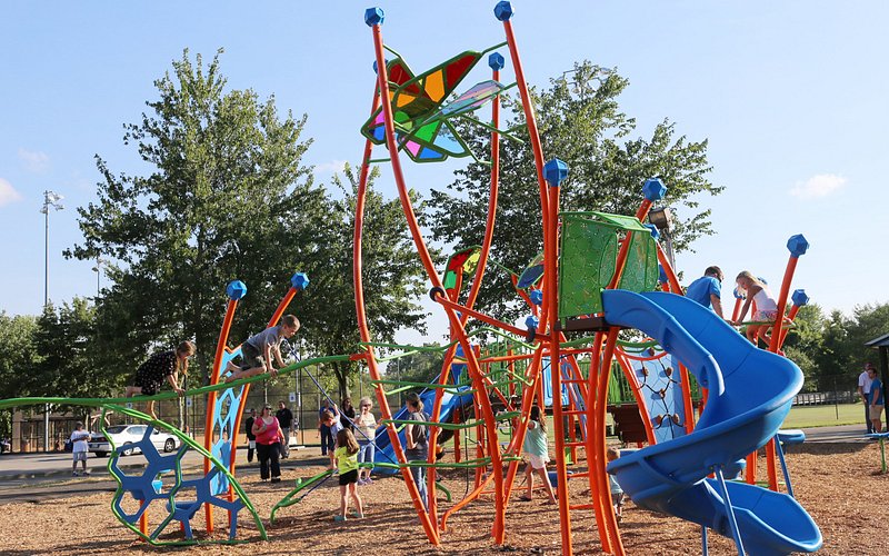 Mayor Bob Leonard Park