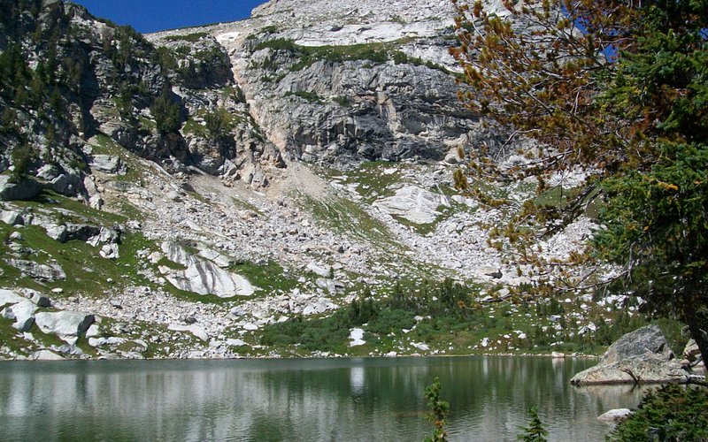 Amphitheater Lake