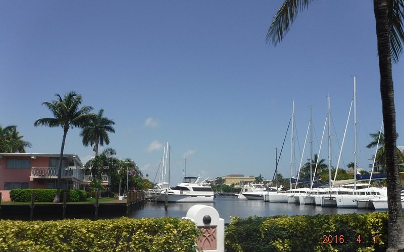 Las Olas Beach