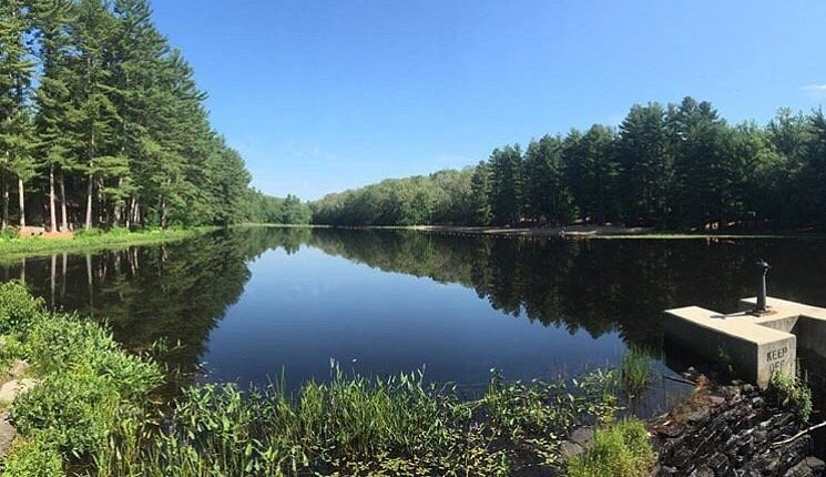 Chatfield Hollow State Park