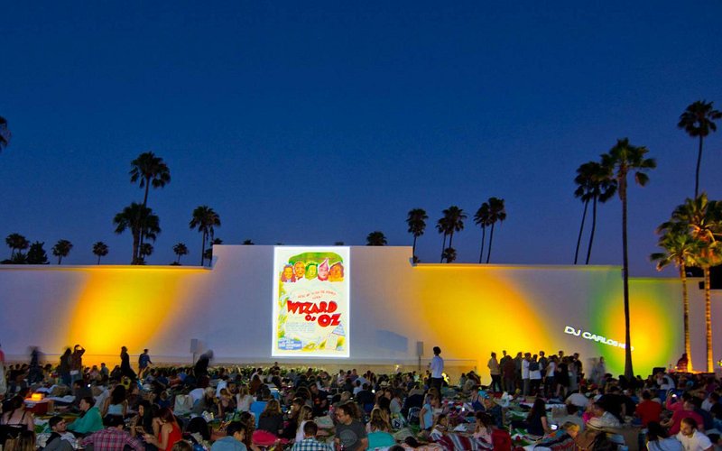 Cinespia Cemetery Screenings