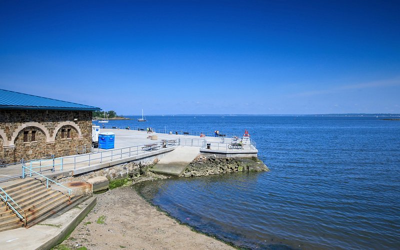 Hudson Park and Beach