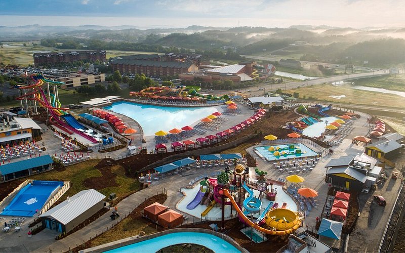 Soaky Mountain Waterpark