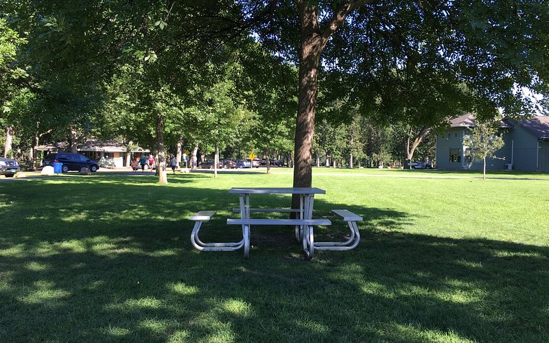 Lindenwood Park