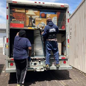 MOVEMASTERS - A Local Berwyn Moving Company