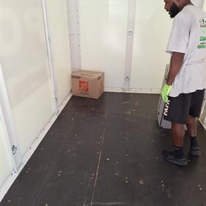 Make It Look EZ Moving Services - A Local Houston Moving Company