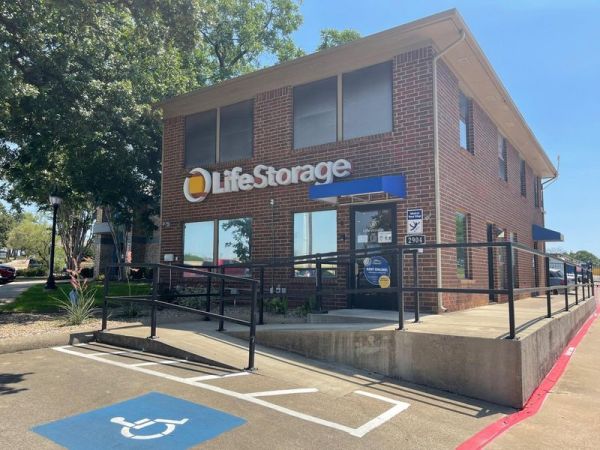 Extra Space Storage - 3786 - Bedford - Highway 121