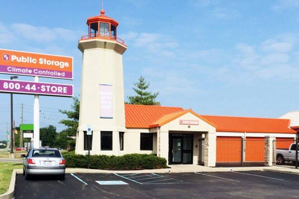 Public Storage - Indianapolis - 10 E County Line Road