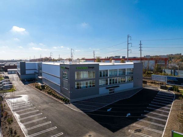 Extra Space Storage - 6469 - Syosset - Gordon Dr