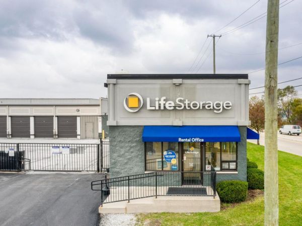 Extra Space Storage - 3458 - South Chicago Heights - Holeman Ave