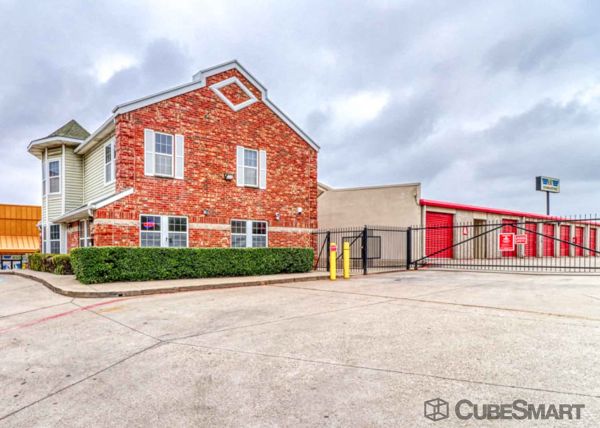CubeSmart Self Storage - Dallas - 4097 Rosemeade Parkway