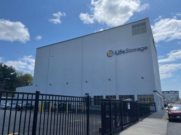 Extra Space Storage - 3391 - Lynn - Pleasant St