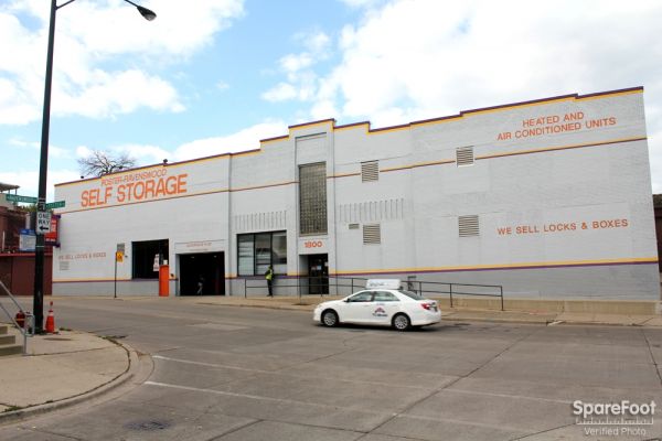 Foster Ravenswood Self Storage