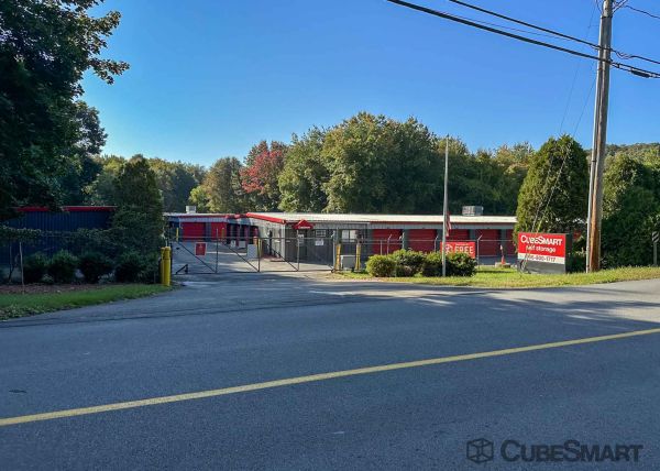CubeSmart Self Storage - Old Saybrook - 45 School House Rd