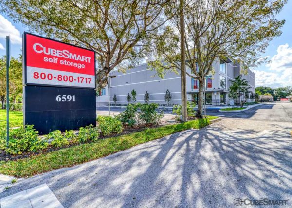 CubeSmart Self Storage - Lake Worth - 6591 S Military Tr