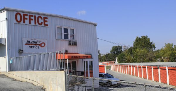 Budget Store and Lock-Macarthur Rd.