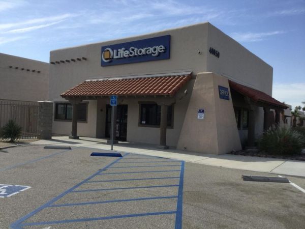 Extra Space Storage - 3500 - Palm Desert - Harris Ln