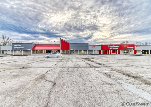 CubeSmart Self Storage MI Saginaw Dixie Hwy