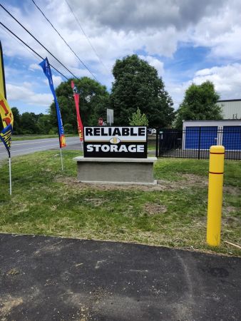 Reliable Storage - 2015 Chrisler Ave