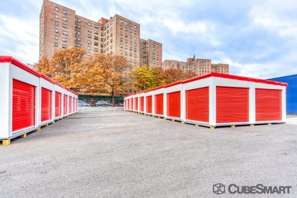 CubeSmart Self Storage - Bronx - 2880 Exterior St