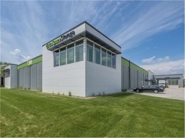 Extra Space Storage - 1924 - Edina - Washington Ave