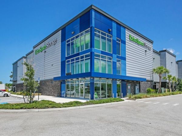 Extra Space Storage - 7428 - Cape Coral - Chiquita Blvd