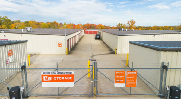 Mini Mall Storage - Parkersburg - College