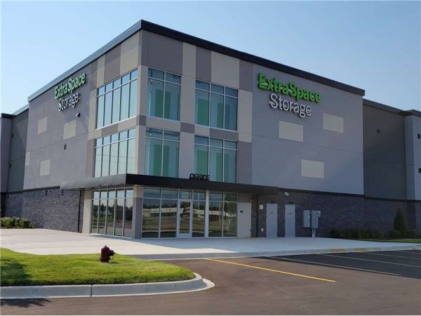 Extra Space Storage - 7526 - Southgate - Fort St
