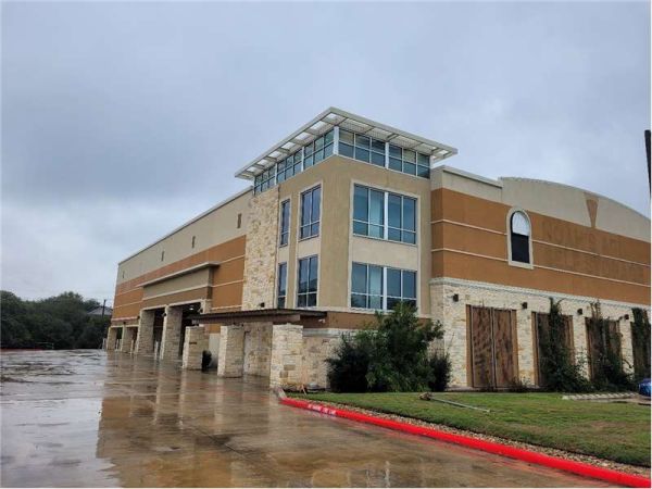 Extra Space Storage - 2043 - San Antonio - 19130 Stone Oak Pkwy