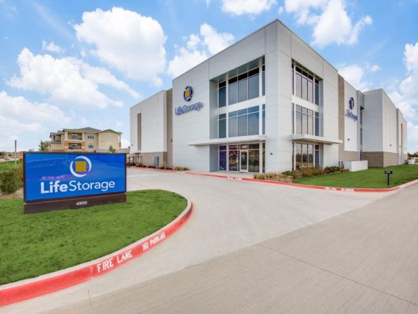 Extra Space Storage - 3629 - Lewisville - Windhaven Pkwy
