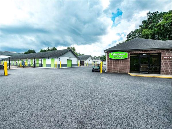 Extra Space Storage - 0123 - Acworth - Lake Acworth Dr