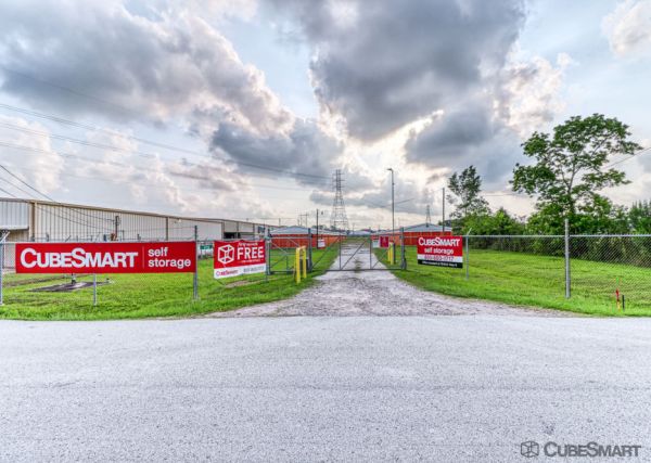 CubeSmart Self Storage TX Santa Fe Ave J