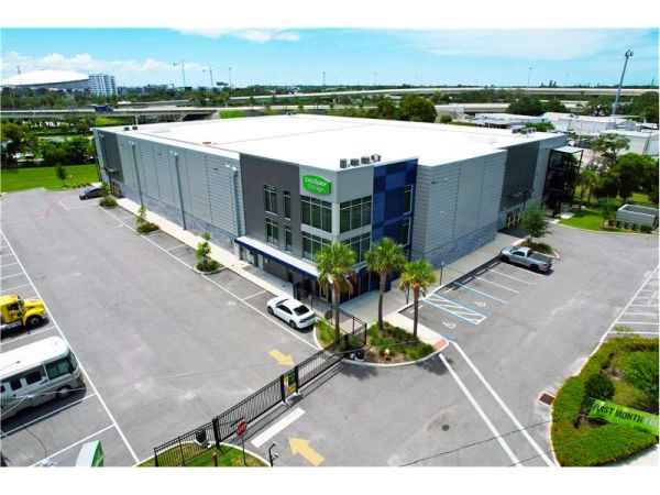 Extra Space Storage - 7192 - St Petersburg - 7th Ave N
