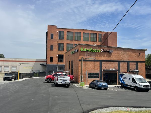Extra Space Storage - 6174 - Greensboro - Market St