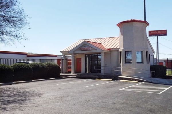 Public Storage - San Antonio - 10652 N Interstate Highway 35