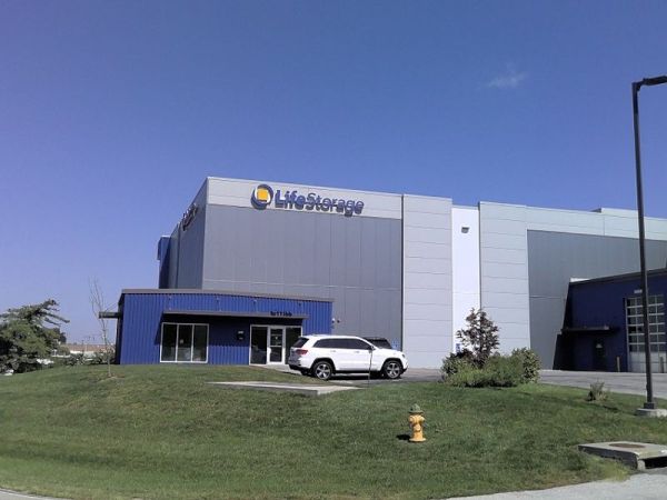 Extra Space Storage - 3874 - St Louis - Page Service Dr