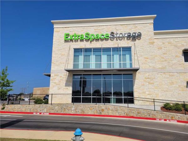 Extra Space Storage - 6017 - Denton - FM 2499