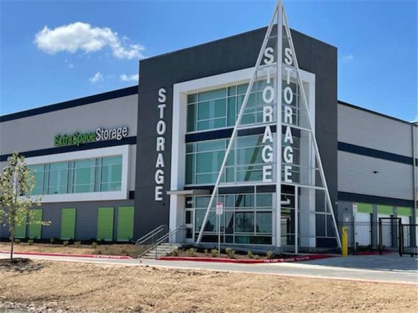 Extra Space Storage - 7536 - San Antonio - City Base Landing