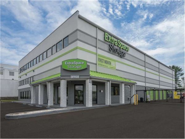 Extra Space Storage - 0460 - Stamford - West Main St