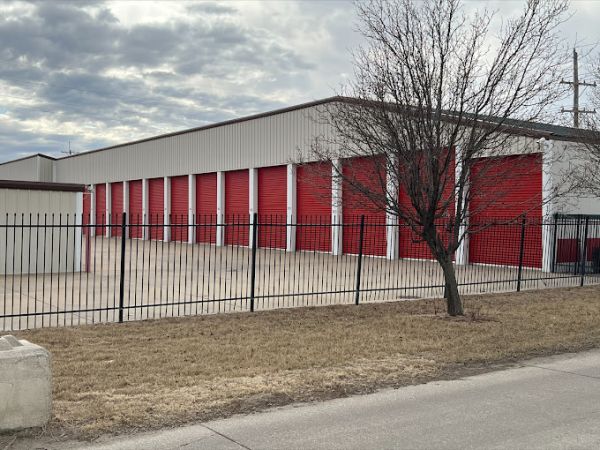 Mini Mall Storage - Salina - 9th St