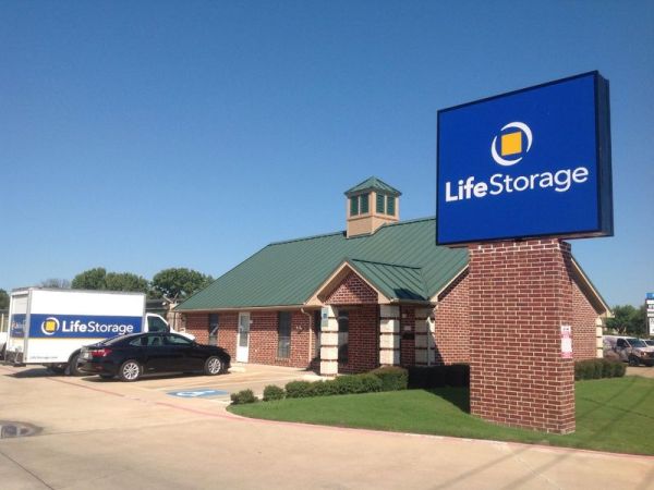 Extra Space Storage - 3789 - Fort Worth - Beach St